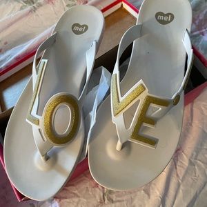 ‘MelM by Melissa Love city Flip Flops - size 9 - never worn- HARD TO FIND